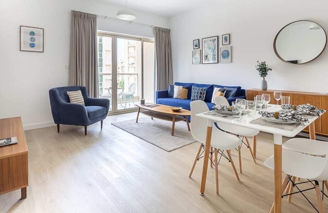 Bright and Beautiful 1BR Apartment in The Greens!