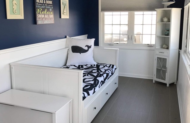 Bright and Clean House close to beach & boardwalk