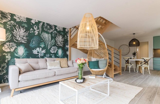 Bright and equipped house in Portbail, near the beach