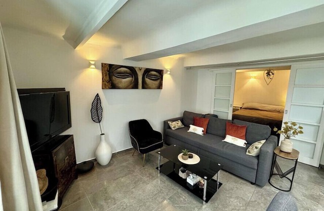 Bright apartment in the heart of Hyères