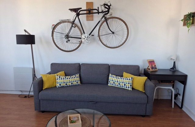 Bright apartment in the heights of Recouvrance