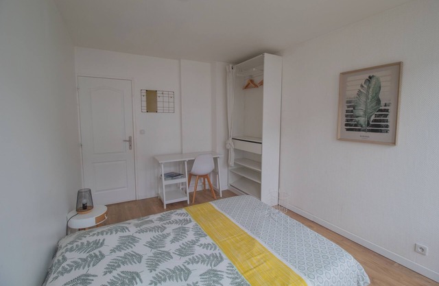 Bright apartment near the station