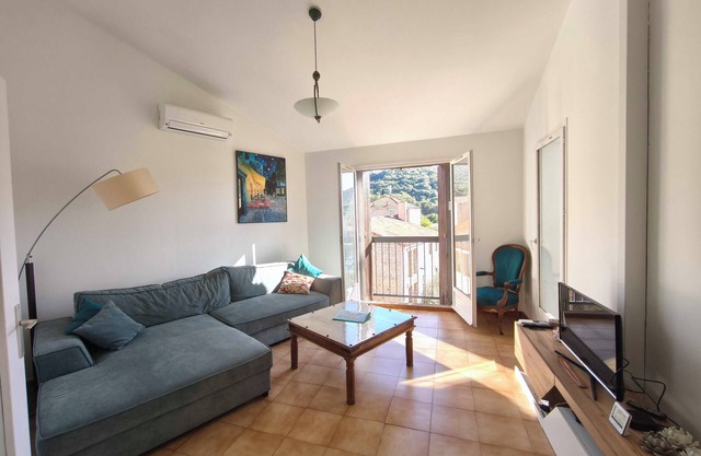 Bright apartment with two bedrooms in Ajaccio