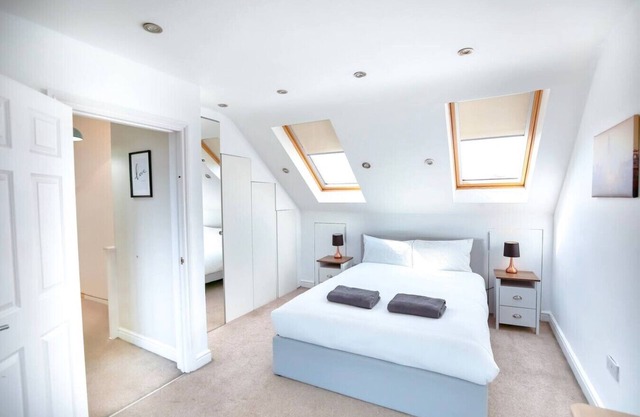 Bright, Clean & Central – Tooting Home with Garden