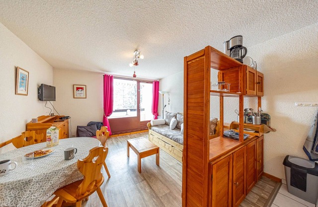 Bright studio 26m², 4 pers, near slopes, no Wi-Fi