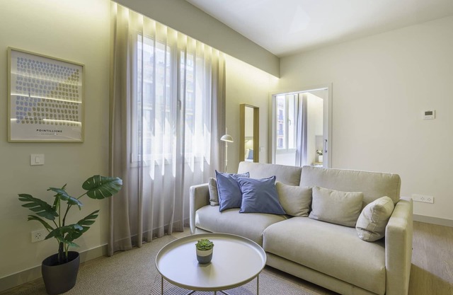 Bright one bedroom apartment in the city center