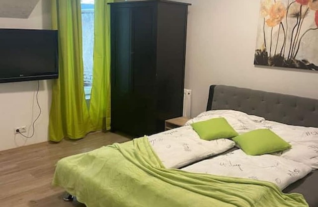 Brilliant Souterrain Apt. - Prater Amuesement Park