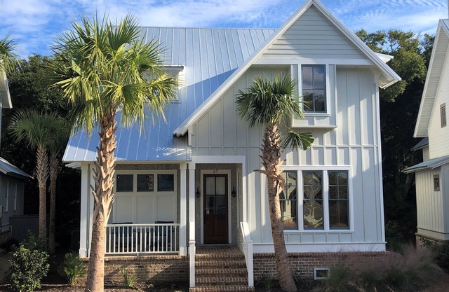 BRINEY BREEZE @ OCEAN OAKS 4 bedrooms, 4.5 bathrooms