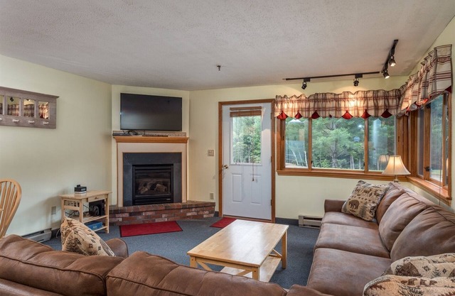 Brookside I B-106 | 2 Bed, 1 Bath