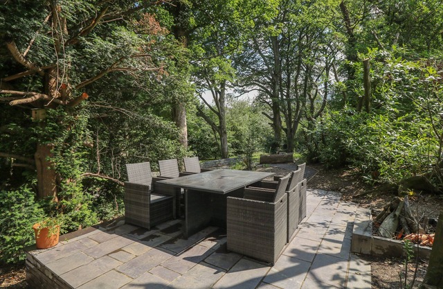 Bryn Derwen Coach House