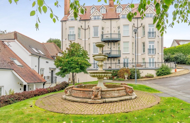 Bryn Y Mor Apartment
