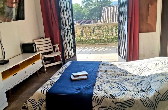 Bucolic double bedroom in the Giorgi Bouchardt mansion