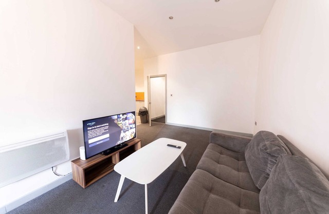 Budget Apartment in Central Blackburn