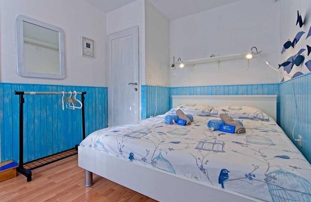 Budget double room close to National Park & lakes