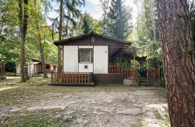 Bungalow '14 - Finnhütte' with Private Terrace and Shared Garden