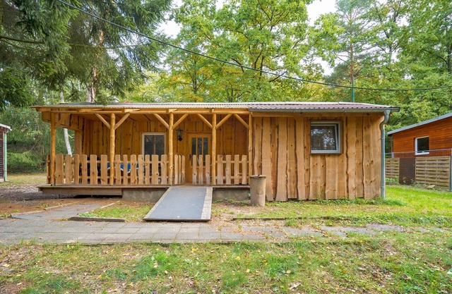 Bungalow '19 - Finnhütte' with Private Terrace and Shared Garden