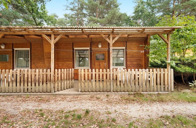 Bungalow '32 - Kimbucht' with Private Terrace and Shared Garden