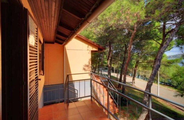 Bungalow with parking