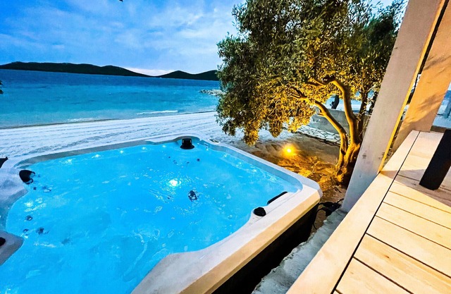 BUQEZ ECO RESORT - Villa 81 - direct by beach