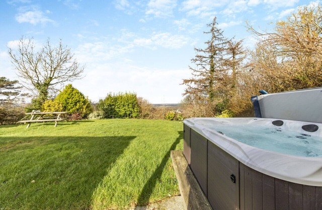 Bwthyn Bryn Coed - One Bedroom House, Sleeps 2