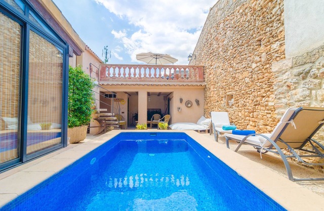 CA NA MISSA 10 - Great townhouse, with an additional apartment and private pool in Llubí.