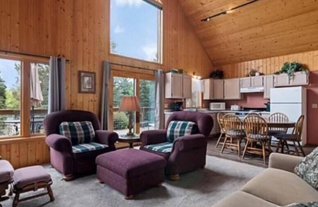 Cabin 9 in Pine River