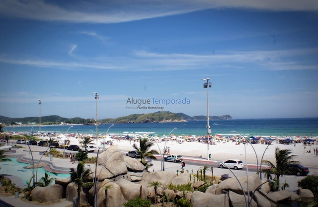 Cabo Frio season apartment facing Praia do Forte