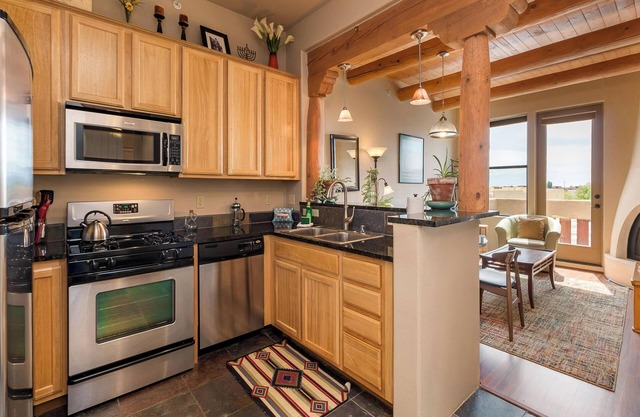 Cactus Flower | Pool and Hot Tub Access!