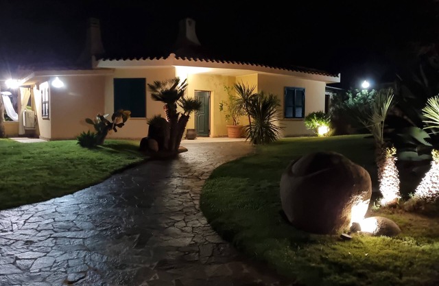 Cagliari - Villa con Piscina