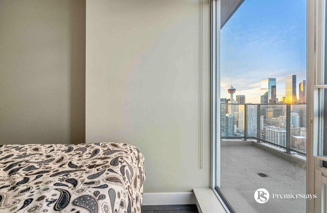 Calgary Tower View » 35th » AC » Parking » Netflix