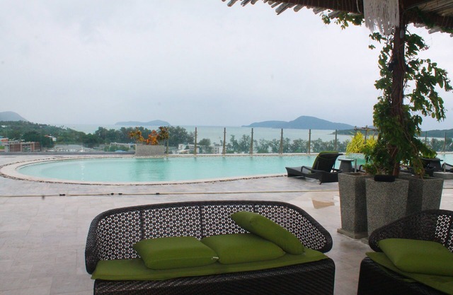 Calypso Rawai Seaview apartment