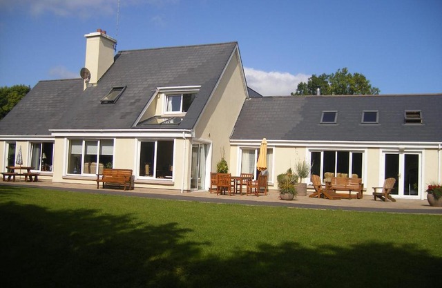 Camillaun Lodge with Lough Corrib Boat Hire