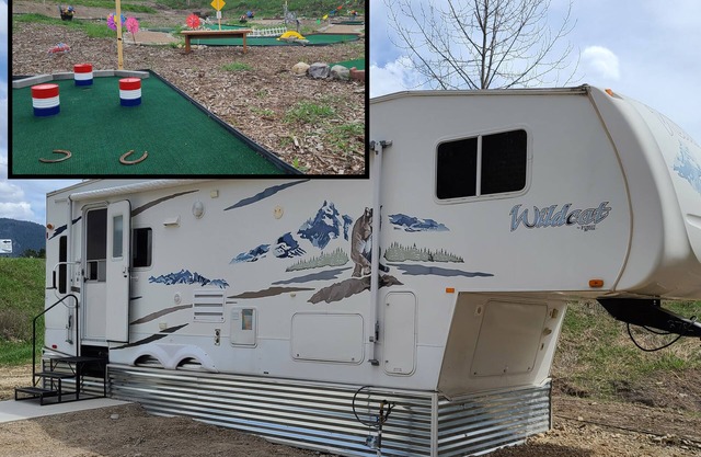 Camper at Minigolf Course COUGAR