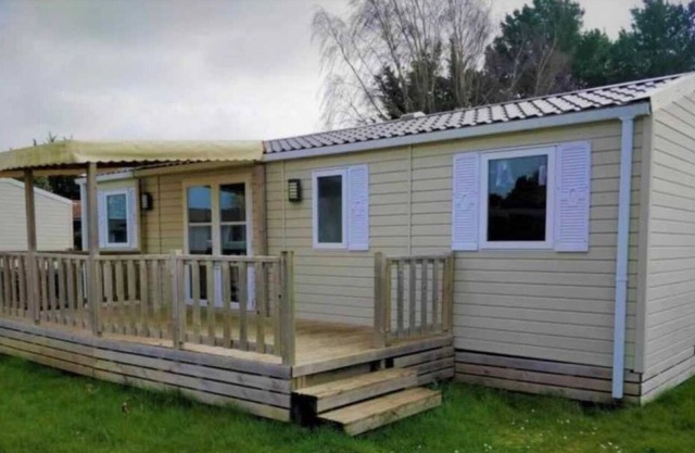 Camping 3 étoiles - Piscine - ccaehge