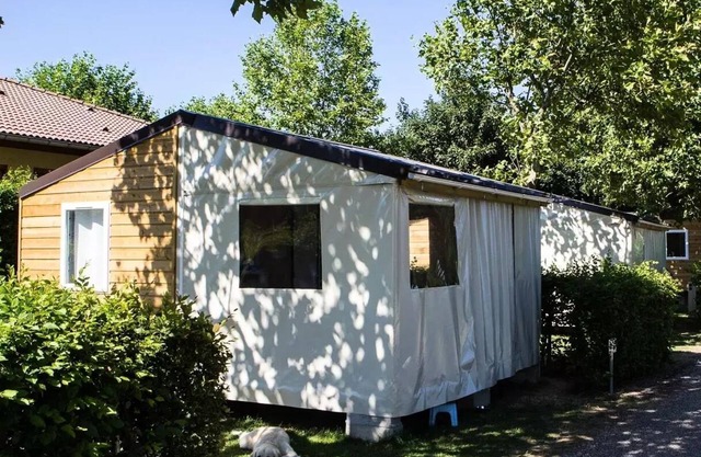 Camping La Grappe Fleurie - 3-room canvas cottage for 5 people without sanitary facilities