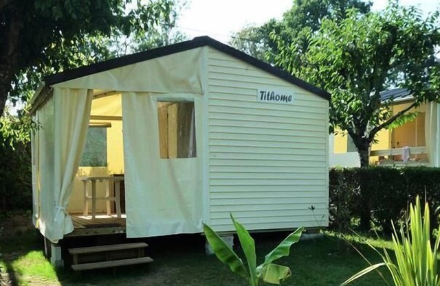 Camping La Joletière *** - Tit-Home 3 Rooms 4 People