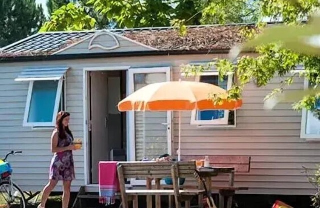 Camping Le Palavas * - 3-room Comfort mobile home for 6 people Air-conditioned