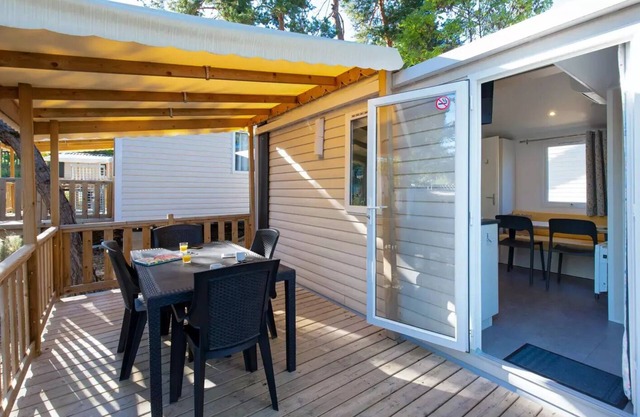 Camping Paradis La Pinède* - Mobile home Cezanne 3 rooms 4 people Air-conditioned