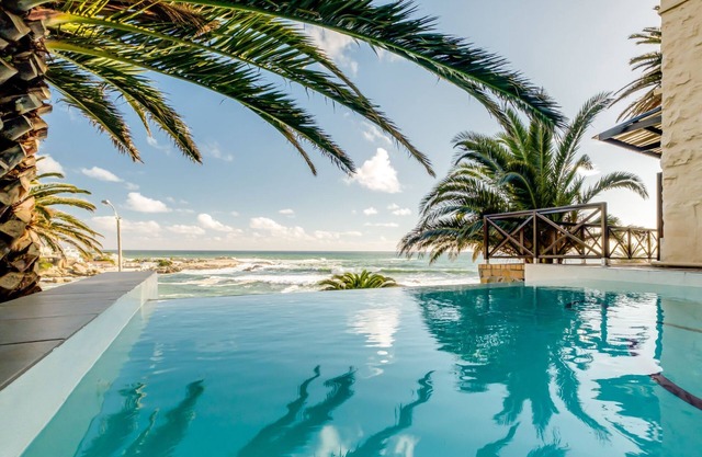 Camps Bay Holiday Apartment w Private Pool CBT Palm Suite