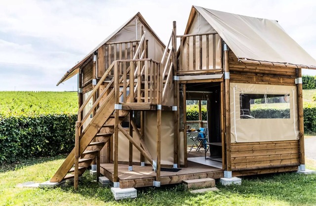 Campsite La Grappe Fleurie * - La Grande Cadole 4 people