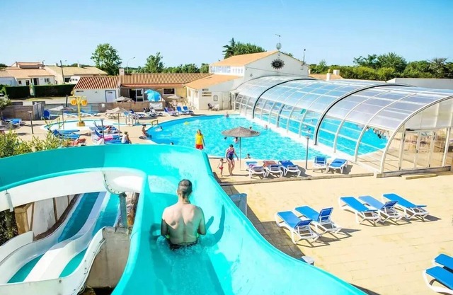 Campsite Le Domaine de Beaulieu* - Mobile home Caribbean TV 3 Rooms 4/5 People