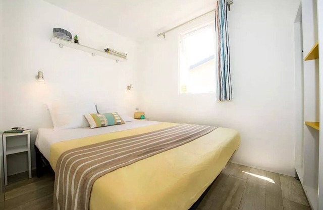 Campsite Les Fontaines* - Mobil-home Classic 3 rooms 4 people air conditioned