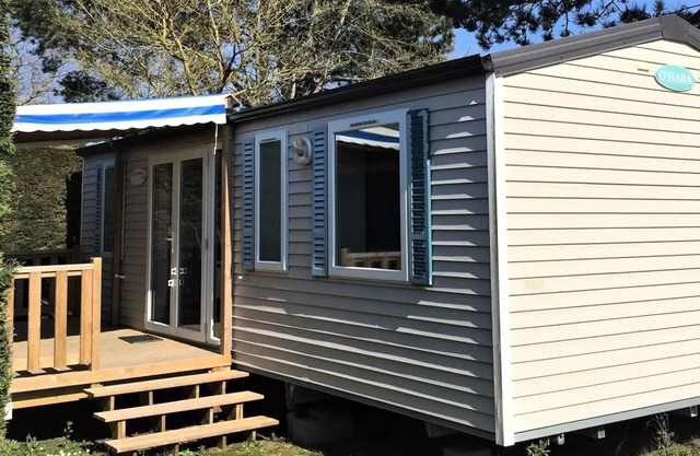 Campsite Les Forges * - Cottage Family - 3 bedrooms: 33 m² + 11 m² semi-covered terrace for 6 people