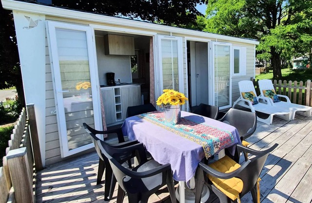 Campsite Les Tournesols * - Mobilhome Evolution 45m2 (24m2+21m2 terrace) - 2 bedrooms 4 people