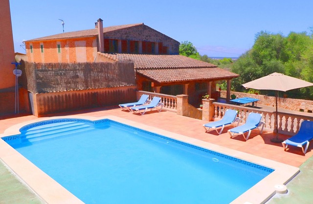 Can Guillem 415 rustic finca with private pool, terrace, air conditioning and WiFi