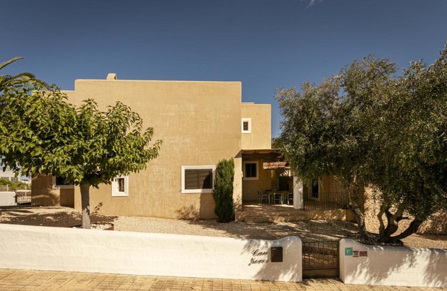 CAN NOVES - Villa de 5 suites 15-58