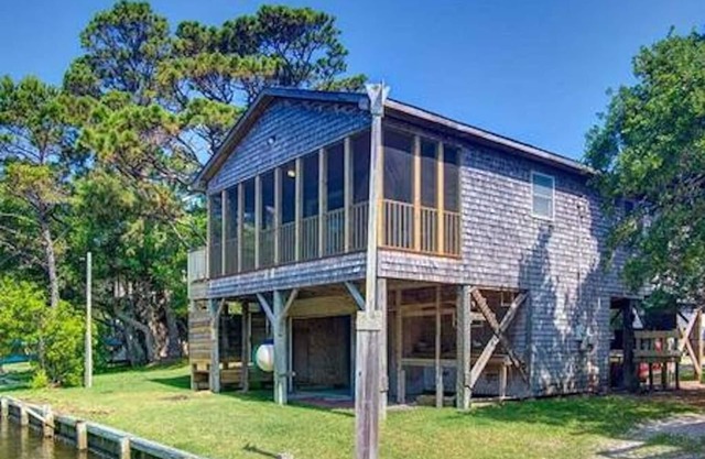 Canal Front Home in Beautiful Brigands Bay, Pet Friendly