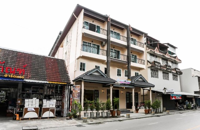 Canary House Rachawong คานารี่ เฮ้าส์ ราชวงศ์