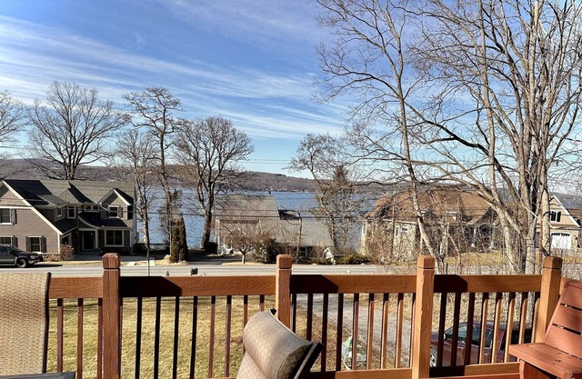 Candaigua Lake View House