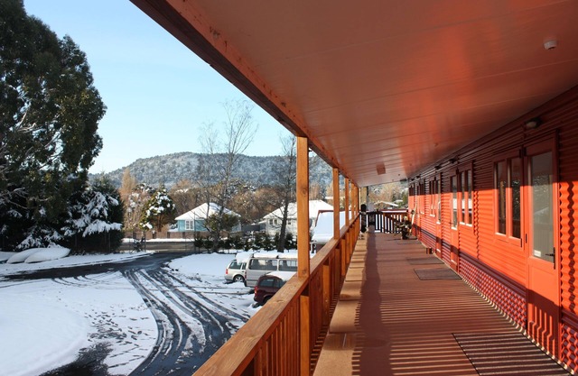 Canoe Safaris Lodge
